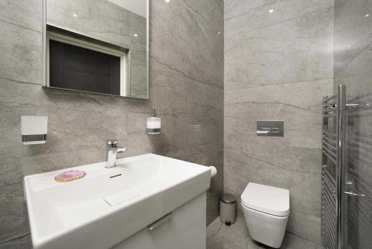 Oxford Street 2 Bedr, 3 Beds, 2,5 Bath, 2 Min Subway Apartment London Exterior photo